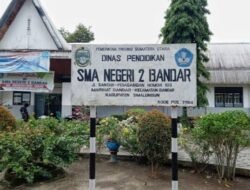 Orang Tua Siswa SMAN 2 Bandar Jemput Anaknya Usai US Agar Tak Coret Baju