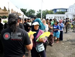 Bantu Pemerintah Stabilkan Harga, Barisan Bobby Nasution Indonesia Lepas 5 Ton Beras dengan Harga Murah