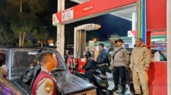 Diapresiasi, Kesigapan Polsek Siborongborong Amankan Antrean BBM di SPBU Silangit