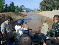 Tinjau Normalisasi Sungai di Hutanabolon, Tito Karnavian Salut dengan Kinerja Bobby Nasution