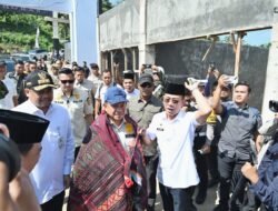 Gubernur Sumut Bobby Nasution Dampingi Mendagri Resmikan Huntara di Tapsel
