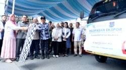 Wagub Sumut Bersama Mendag Lepas Ekspor 9 Ton Pisang Kepok Keling ke Malaysia