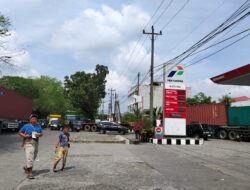 Takut Tak Dapat BBM, Antrean Panjang Terjadi Di Sejumlah SPBU di Medan