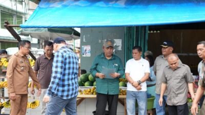 Sesuai Perjanjian dan Berita Acara Serah Terima, Pemkab Segel 17 Lapak Jualan di Pasar Delimas