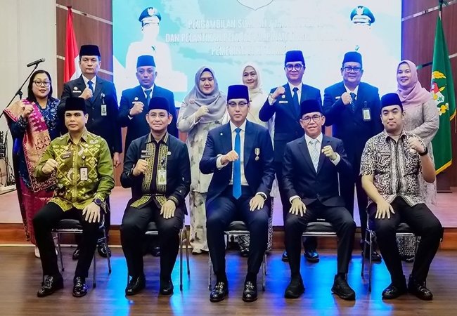 Lantik Empat Pejabat Tinggi Pratama, Wali Kota Medan Tekankan Integritas dan Percepatan Pembangunan