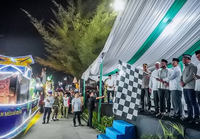 Pawai Takbiran di Medan Utara Meriah, Warga Padati Kawasan Pelindo Belawan