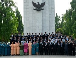 Ziarah HUT ke-78 Sumut, Bobby Nasution Serukan Semangat Melanjutkan Warisan Pahlawan