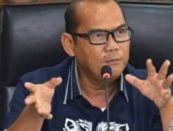 Dishub Tidak Hadir Saat Jalan Macet, “Pak Ogah” Ambil Alih Atur Lalin *Antonius Tumanggor Minta Dishub Jangan Lakukan Pembiaran