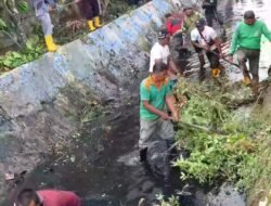 Kolaborasi TNI-AL, Dinas SDABMBK dan Kecamatan Medan Deli Gotong Royong Massal