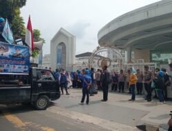 Jeritan Buruh di Tengah Asap Produksi, Puluhan Pekerja Tuntut Keadilan atas Gaji yang Tak Dibayar