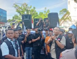 Warga Air Joman dan Silau Datangi Kantor Gubernur Sumut, Tagih Janji Pembangunan Jalan Rusak