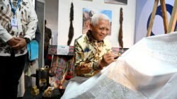 ‎Wagub Sumut Jajal Membatik Motif PRSU 2026