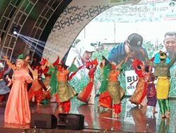 Ratusan Warga Saksikan Malam Budaya Deliserdang di PRSU