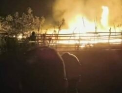 Sumur Minyak Tua Peninggalan Belanda di Telaga Said Pangkalan Brandan Terbakar Hebat