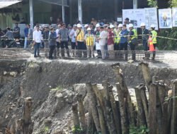 Wagub Surya Pastikan Pembangunan Bronjong Jalan Miga-Lolowua Tepat Waktu
