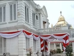 Semarak HUT ke-81 RI, Kantor Gubernur Sumut Bersolek Merah Putih