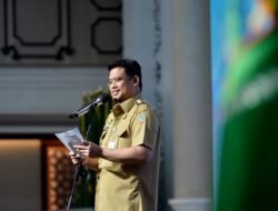 Bobby Nasution Serahkan Hibah kepada 567 Penerima, Rumah Ibadah hingga Mahasiswa Dapat Bantuan