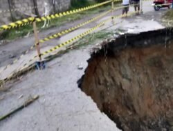 Warga Panik, Jalan Lintas Langkat – Tanah Karo Longsor