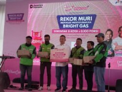 Nyalakan Semangat Kebersamaan, Pertamina Patra Niaga Regional Sumbagut Sukseskan Rekor MURI
